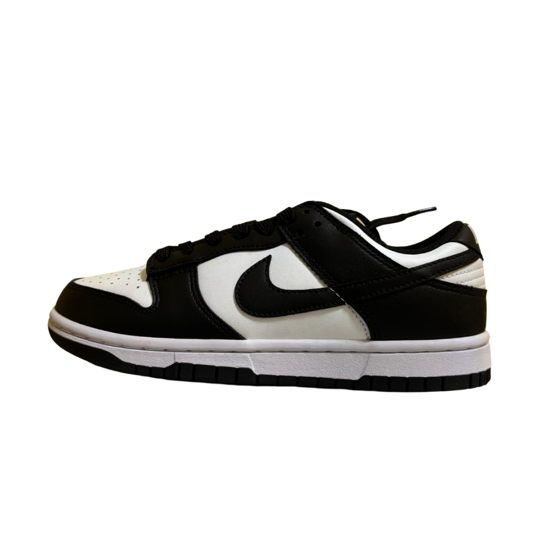 Nike Dunk Low "Panda"